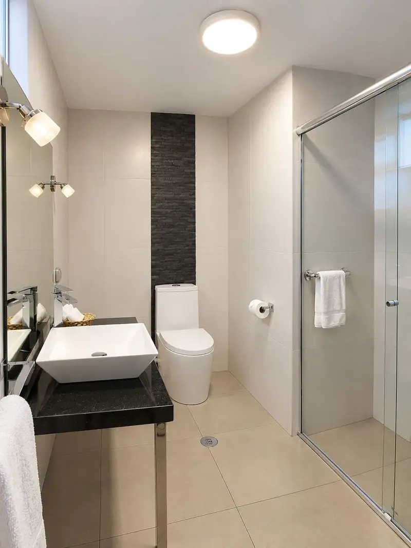 The Triple Room’s bathroom